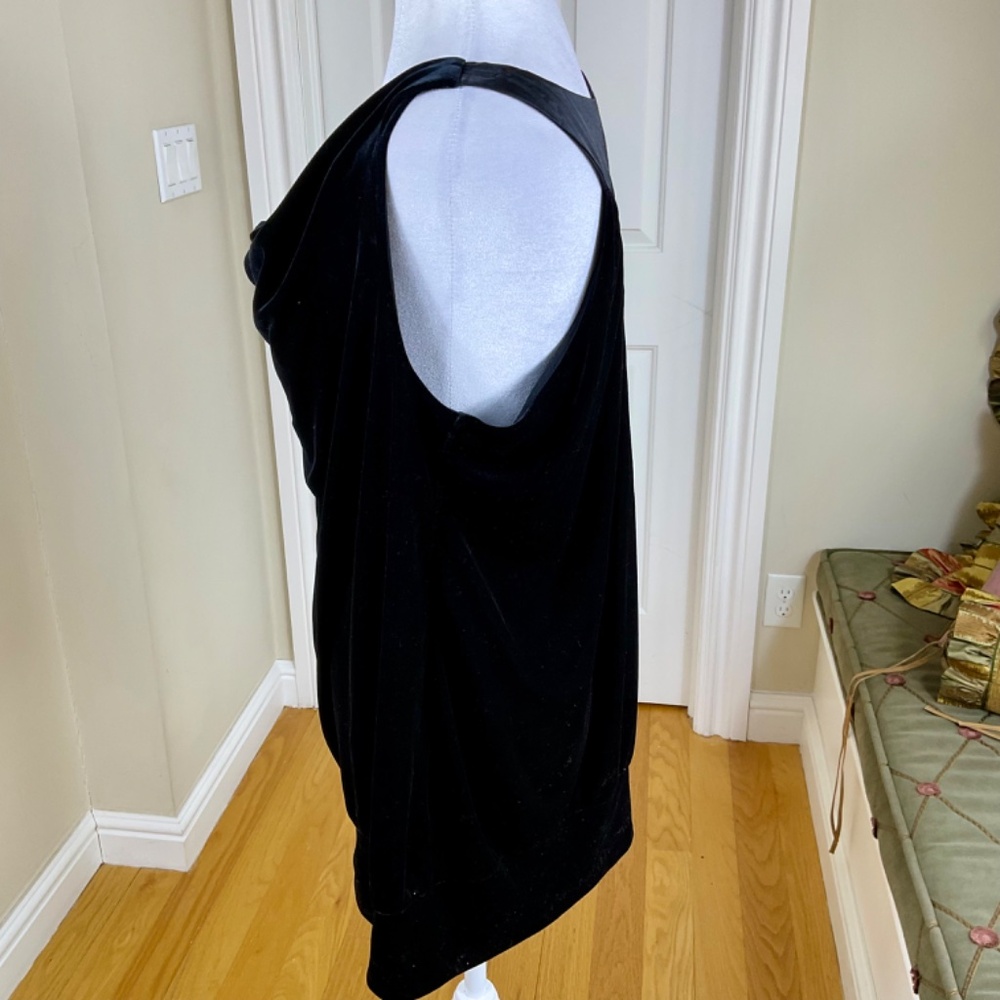 Lane Bryant Top Black Velvet Sleeveless (14/16) - Picture 2 of 6